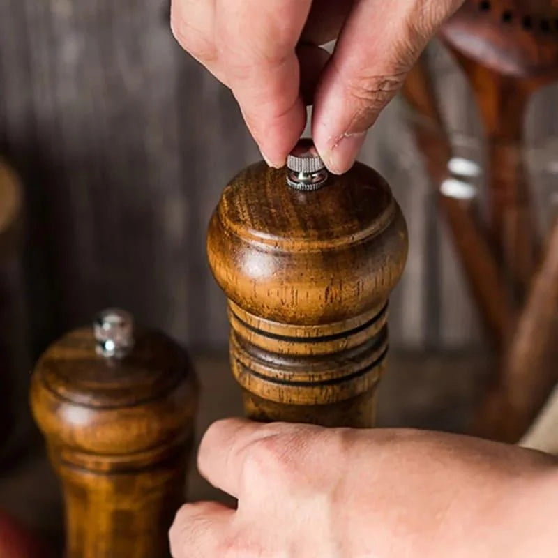 Moedor de Pimenta e Temperos Manual de Madeira